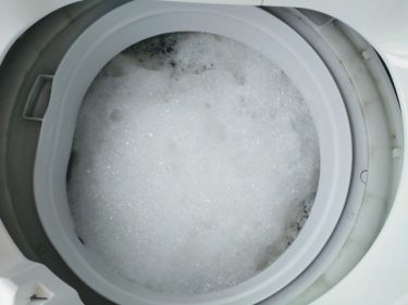 【洗濯槽クリーナー】酵素系と塩素系はどちらが楽に掃除できるのか？両方使ってみた感想